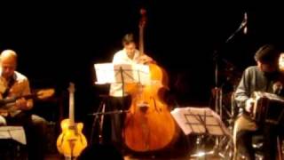 Tango en Tres- Tres + Uno ( Julian Graciano)