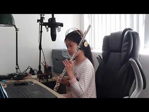 Santa Comes Marching In - Flute