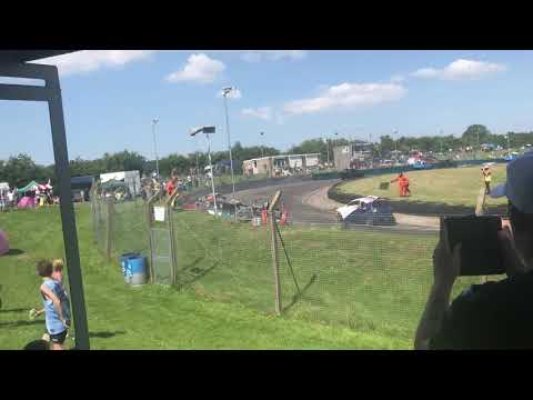 Big follow into number 19 mendips raceway 18/07/21