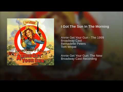 Annie performing I Got the Sun in the Morning