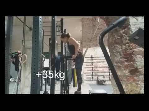 weighted dips (30, 35, 40kg) - girl