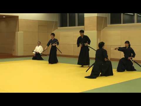 居合道部の練習風景