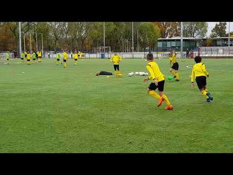 Bram op de voetbalschool van f.c.utrecht