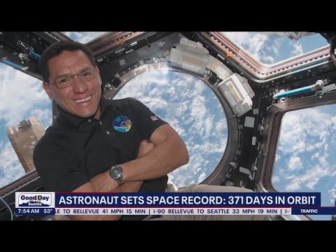 Astronaut unintentionally sets space record