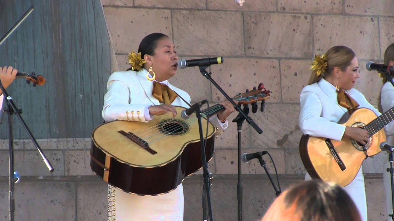 Promotional video thumbnail 1 for Trio Corazón
