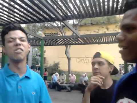 ImproBattle Sthonny vs Bross