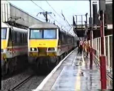 90014 + 90003 Warrington Bank Quay