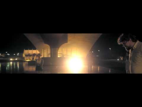 Video thumbnail for Um Cão Sem Asas