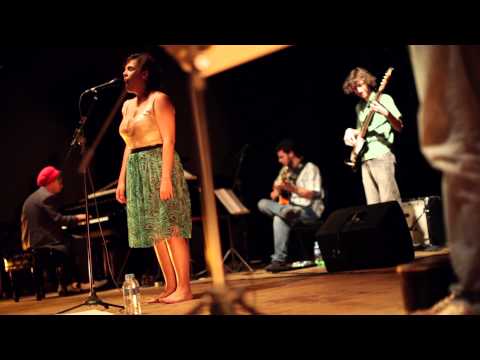 Cafezal (Bárbara Malavoglia) - Bruna Lucchesi