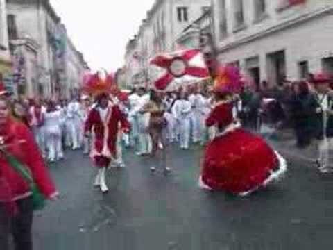 Carnaval de Tours 2008 - Alegria de Tours - Batuka Choz (13)