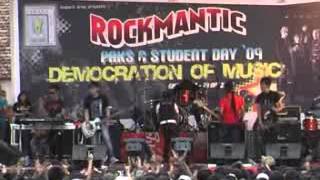 Download lagu 07 Five Minutes   Ambilkan Bulan   Student Day SMANELA mp3