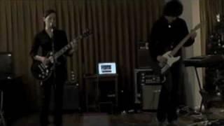 Climbing Up The Walls (Radiohead cover) - by MELADORA