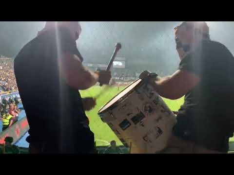 Horde zla sa bubnjem od manijaka