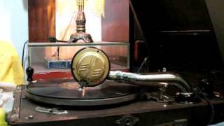 Maxine Sullivan sings "St. Louis Blues" at 78rpm on a "Paillard" post WWII