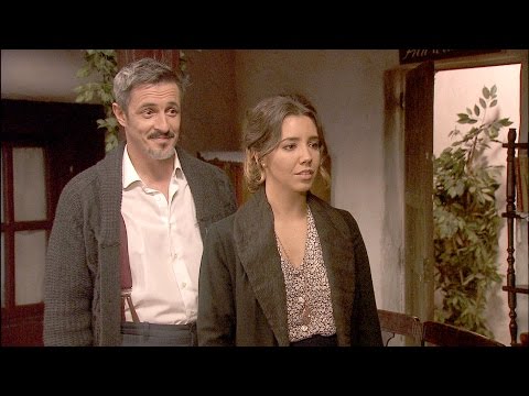 Puente Viejo C1205 - Alfonso sorprende a su mujer con una sorpresa