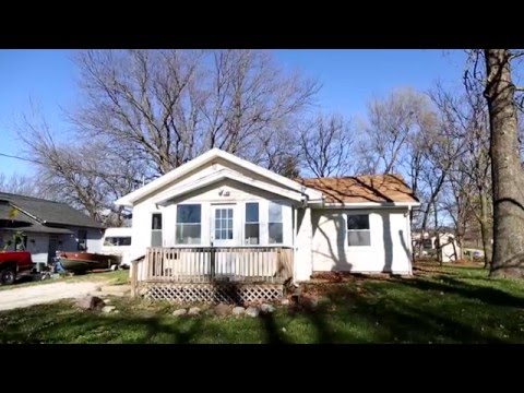 Cozy 3 Bedroom 1 Bathroom- Located near blank park zoo property video