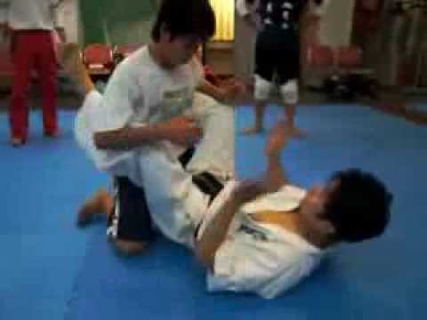 尼崎総合格闘技ジムＢＭＣ2013年10月1日（火）ポジション取り練習オモプラッタ