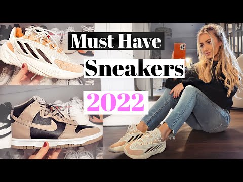 MUST HAVE SNEAKERS 2022 / TRENDS & TRAINER COLLECTION / Yeezy Boost 700, Adidas Ozelia's, Nike Dunks