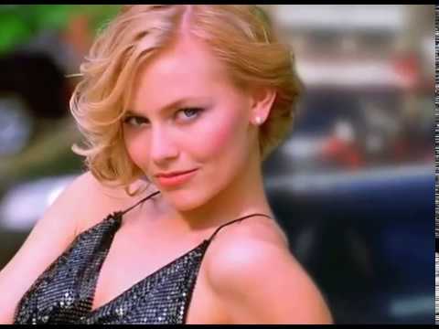 Sesión de peluquería con peinado y opción a corte, tinte, reflejos de sol y tratamiento reparador en Dynamic Look - Second Medium