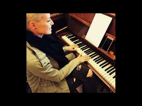 Efrat Shoham - Delicate - Terence Trent D'Arby Cover