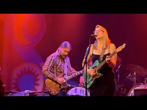 “I Pity the Fool,” Tedeschi Trucks Band. 13/12/22, Paris