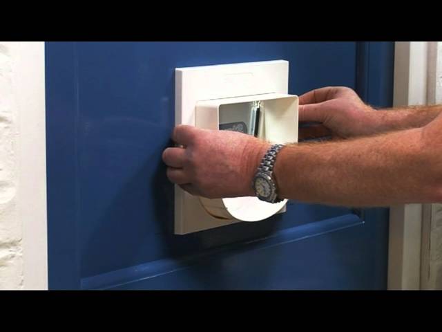 Video Teaser für Staywell® Manual 4-Way Locking Classic Cat Flap