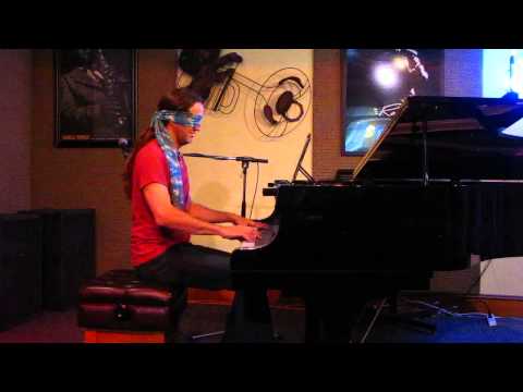 Robbie Gennet~ Blindfolded Improv @ The Valley Ragtime Stomp November 2013