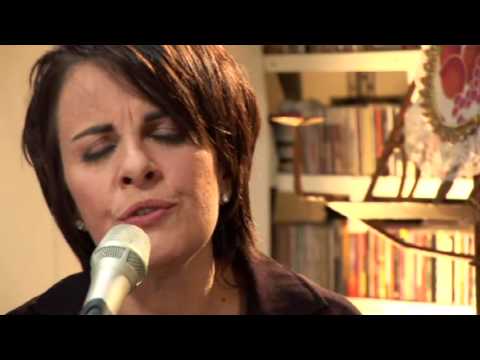 Leila Pinheiro - Ninguém - Roberto Menescal e Wanda Sá