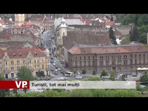 Turiști, tot mai mulți
