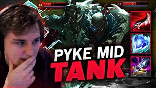 Un BUILD DÉGOÛTANT! - Pandore Reacts 'TANK PYKE MID IS BREAKING KR' & 'A Game of Legends!'