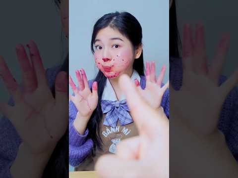 How to Sneak Snacks Without Getting Caught!🤫 #linhchihihi #messyclassroom #schoolcrush #schooldrama