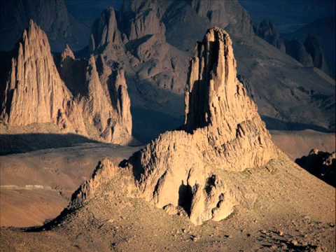 Mads Arp feat Julie Harrington - Alive ( Pictures from Algeria )