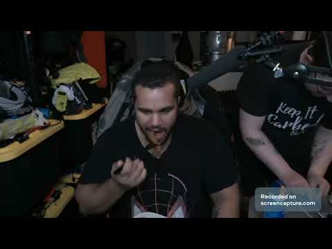 The Tradegy of Vegan Gains  - Losing Hair and Eats Pills