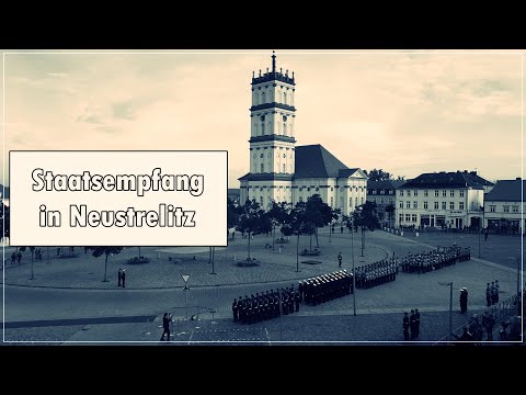 Staatsempfang in Neustrelitz: Bundespräsident Steinmeier empfängt mit militärischen Ehren