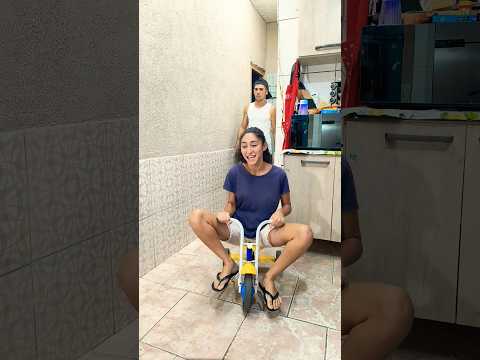 sai do meu brinquedo #humor #comedy #memes #youtubeshorts #family #shorts #funny