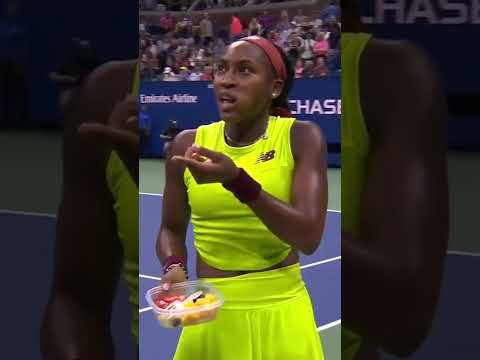 Coco Gauff making SURE her opponent didn’t get an illegal break 😅 #shorts