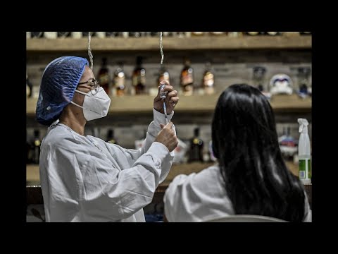 Professeur Yves Coppieters : "Nous avons toutes les armes pour lutter efficacement contre ce virus"