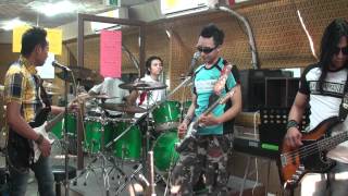 Download lagu d morgan{njadiz band} hati yang tersakiti mp3