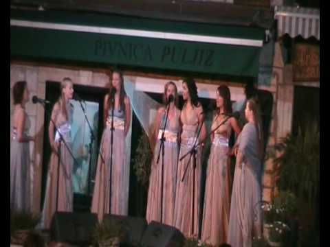 ženska klapa ješka     jubav  i vira              golubice ča u kajbi stojiš