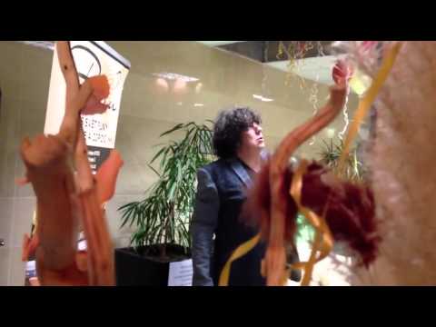 Richard Genzer vs. Helium