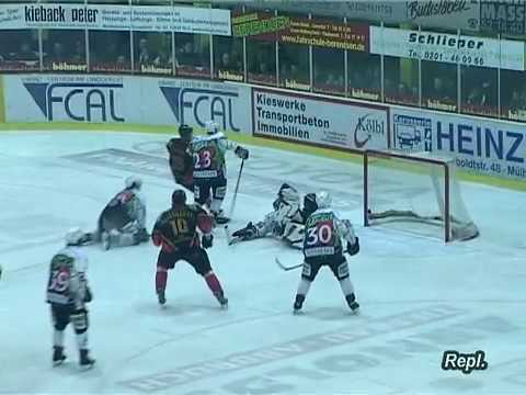 2005 01 14  2 Bundesliga 2004 05 35 Spieltag ESC Moskitos Essen vs  ESC Kaufbeuren