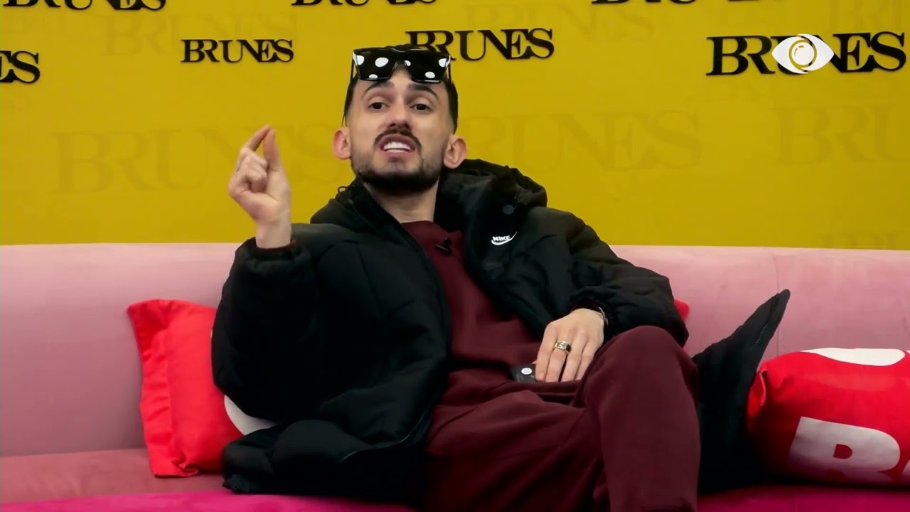 Ky kujton se këtu ka vetëm kunguj/ Stenaldo për Kristin, banori: O Stenaldo…