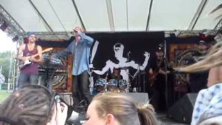 Kapten Röd - 1,000,000,000 nollor @ rebel music festival-2011