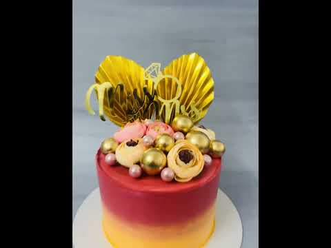 #cakes #cakedecorating #love #nutellacake #nutella #goldendecor #goldenballs #rosé #rose #cakedesign