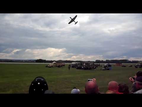P51D Mustang & Yak-3 ground attack