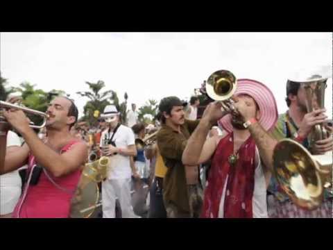 Orquestra Voadora - Moliendo Café