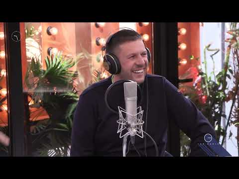 Tan Brahimi shkrin së qeshuri, ja loja që i bëhet në studio…/ Wake Up