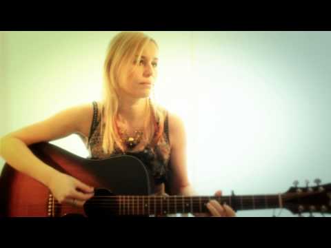 Sofia Talvik - Lullaby Acoustic