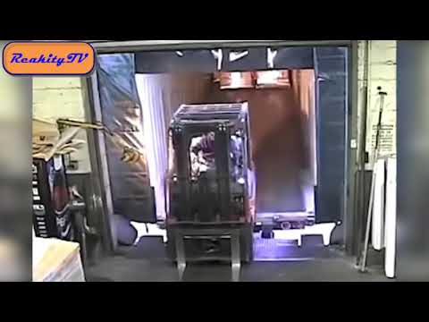 Les idiots, les kassos du travail