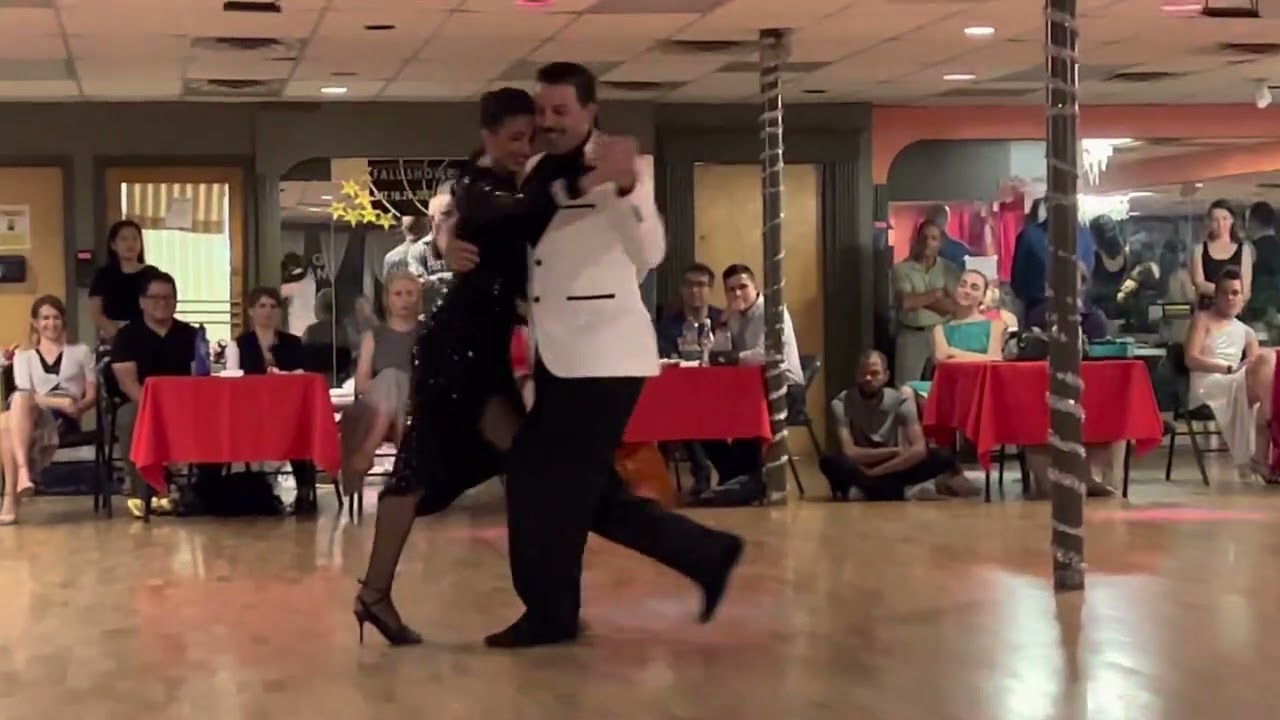 Marcos Pereira & Florencia Borgnia: Vals at Milonga Zandunga, Washington DC 8/20/22🪗